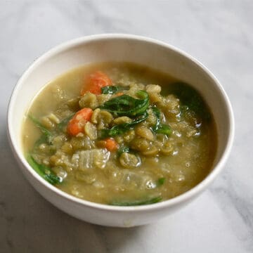 Split pea soup with vegetables