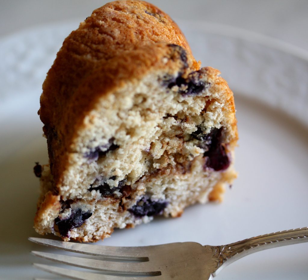 sugar free blueberry yogurt cake