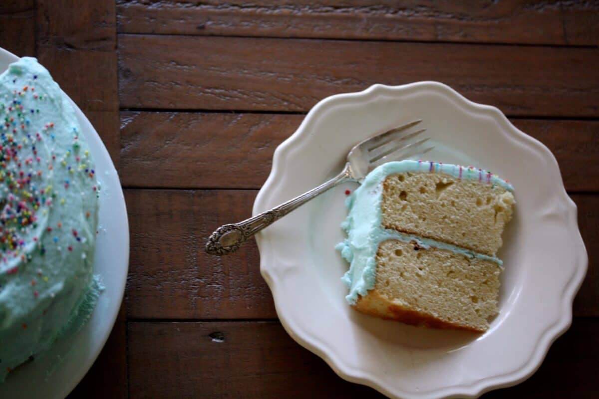 Gluten-free buttermilk cake