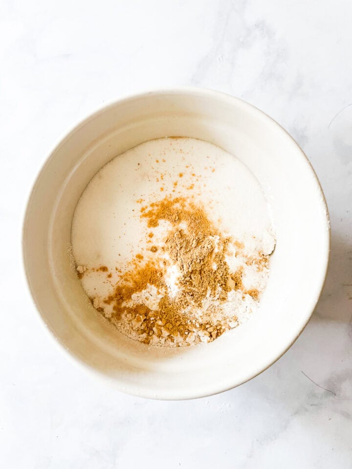 The dry mixture for scones is shown in a bowl.