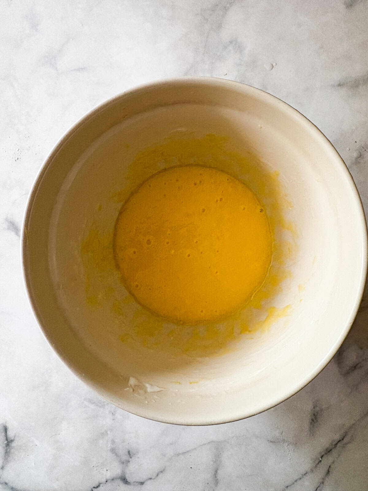A tender, gorgeously sliceable gluten free lemon poppyseed bread topped with a bright, thick lemon glaze for maximum flavor. Eggs and yogurt are whisked together to form the base of a lemon poppyseed bread.